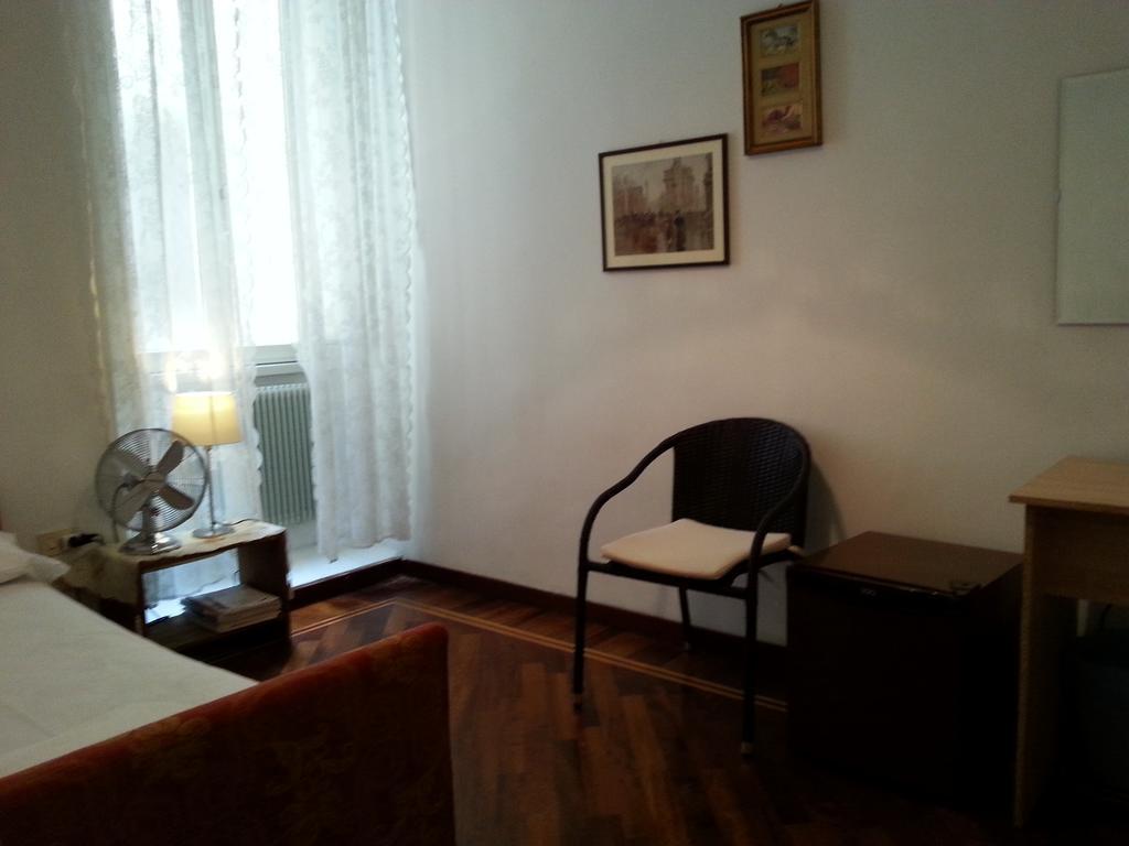 Hard Rock Rooms Rome Room photo